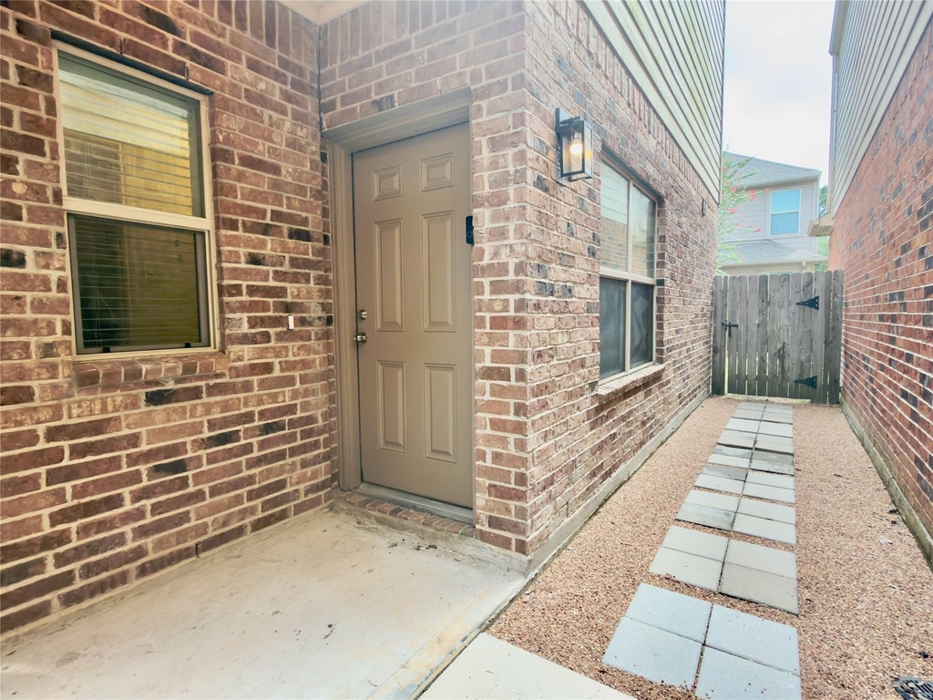 17035 Amarose Drive - Photo 0