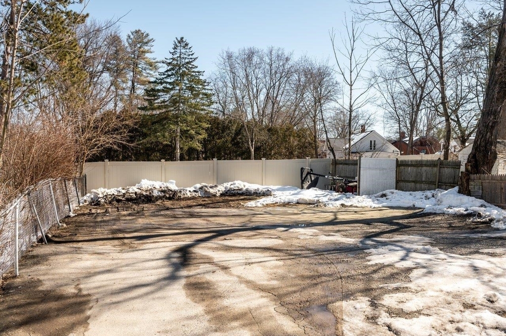 43 Main - Photo 18