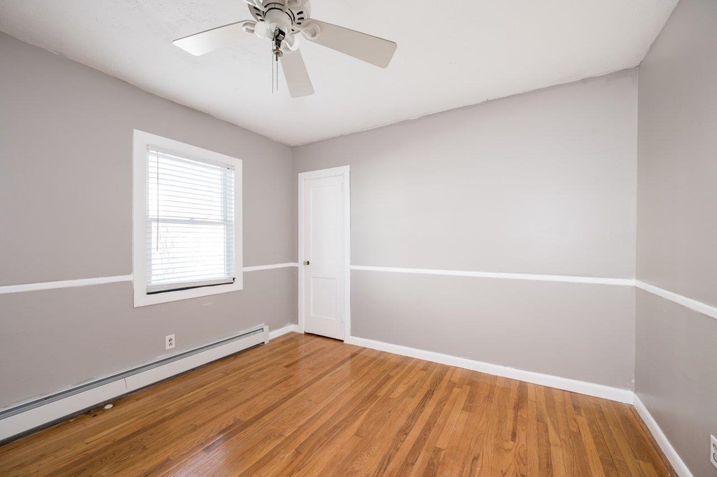 43 Main - Photo 13