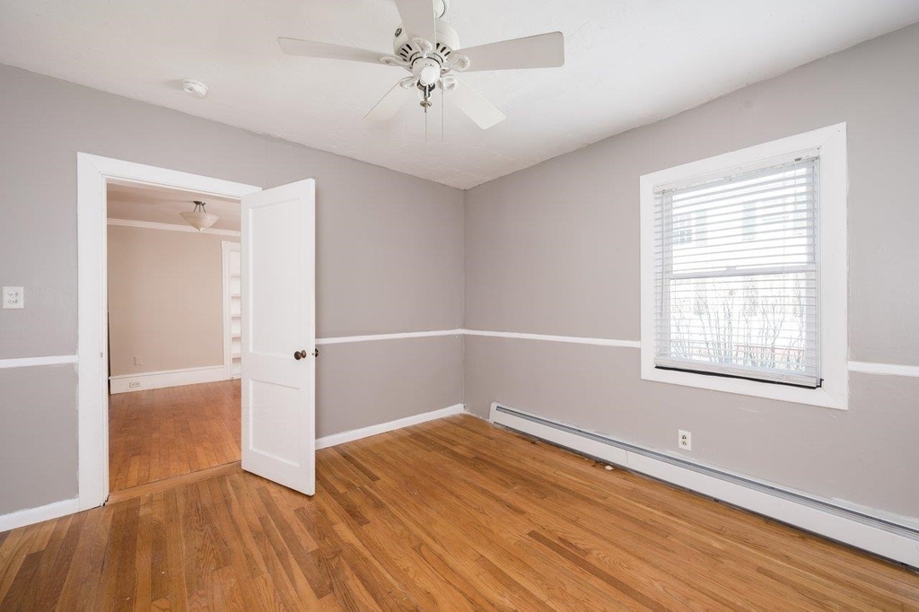 43 Main - Photo 14