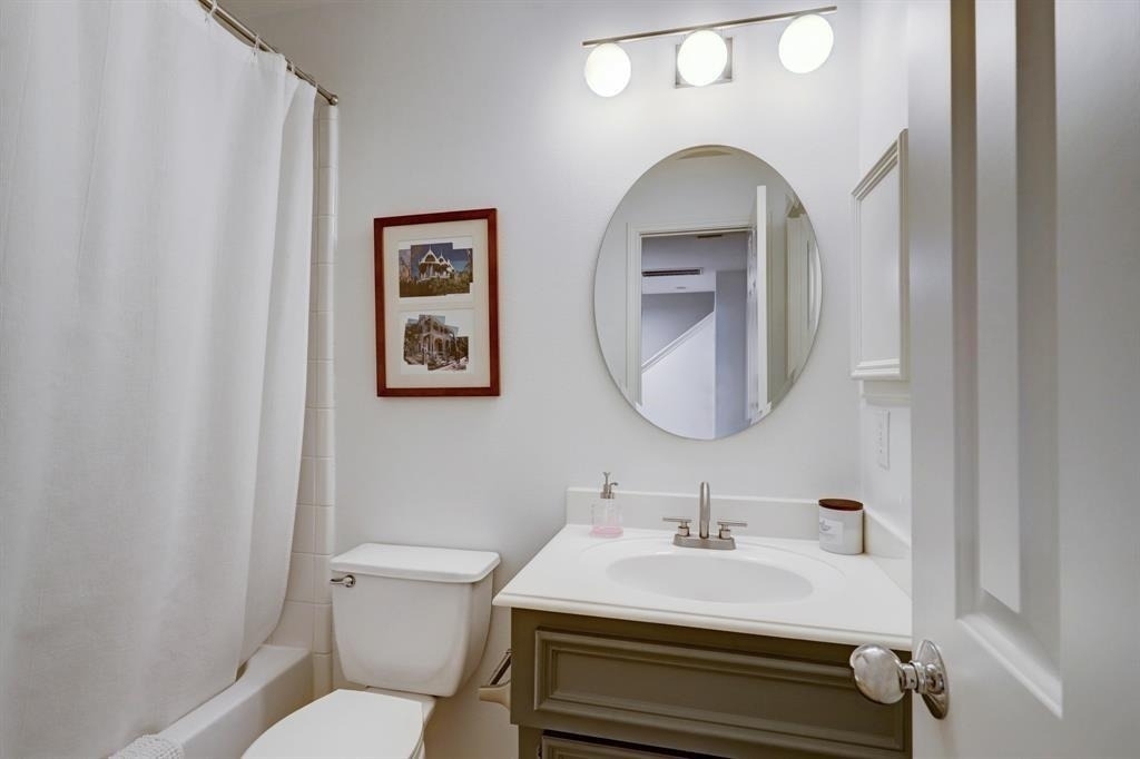 1237 W 17th Street - Photo 22