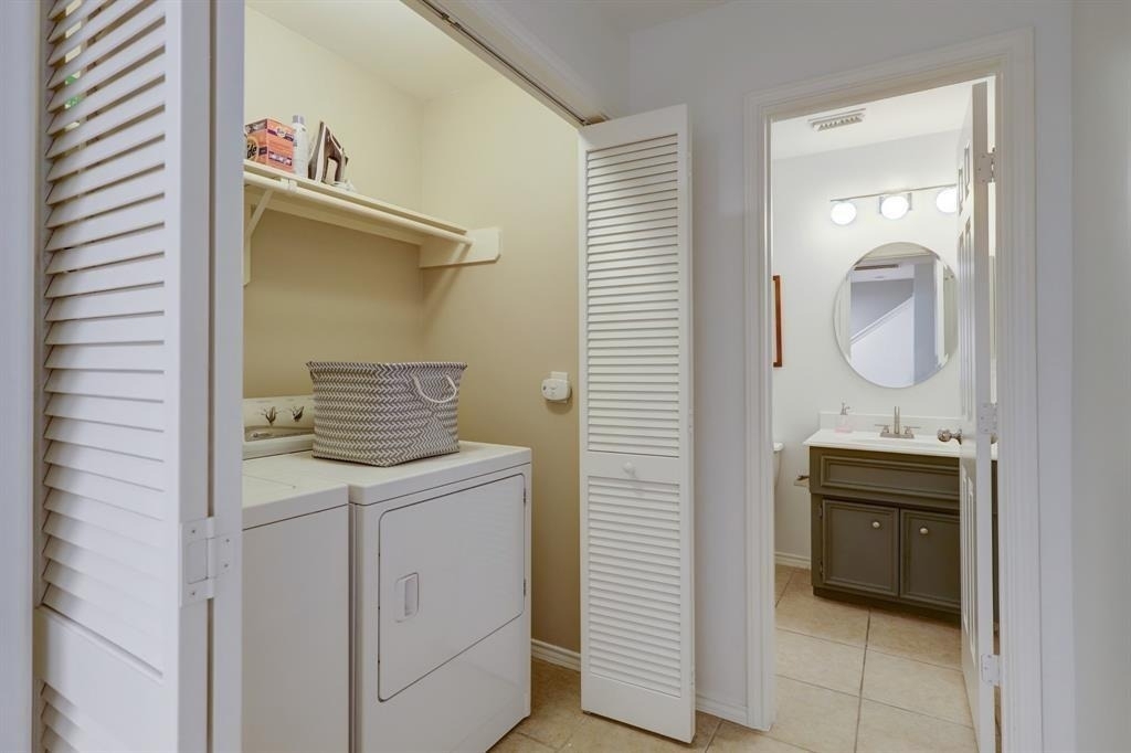 1237 W 17th Street - Photo 21