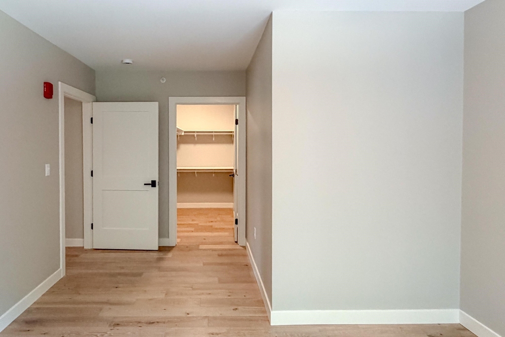 384 Main - Photo 15