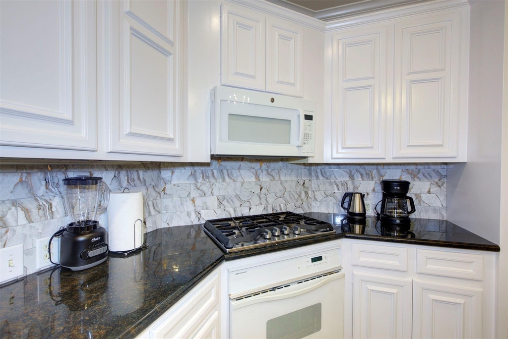1711 Huldy Street - Photo 2