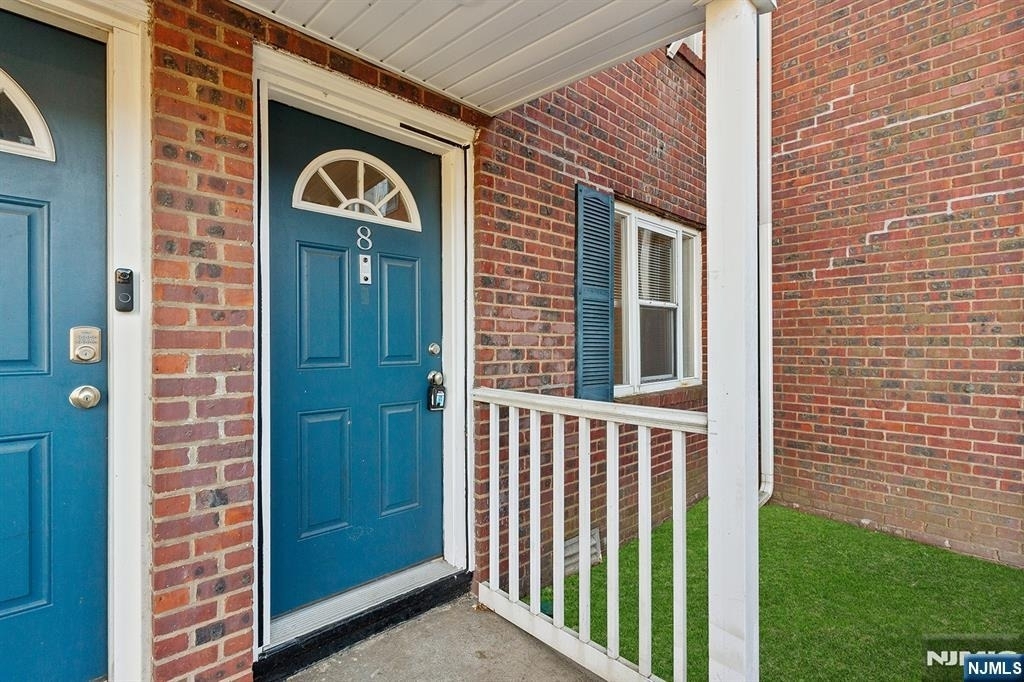28 Sheffield - Photo 2