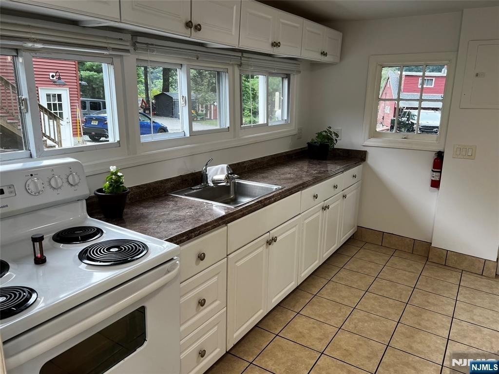 1793 Union Valley - Photo 4