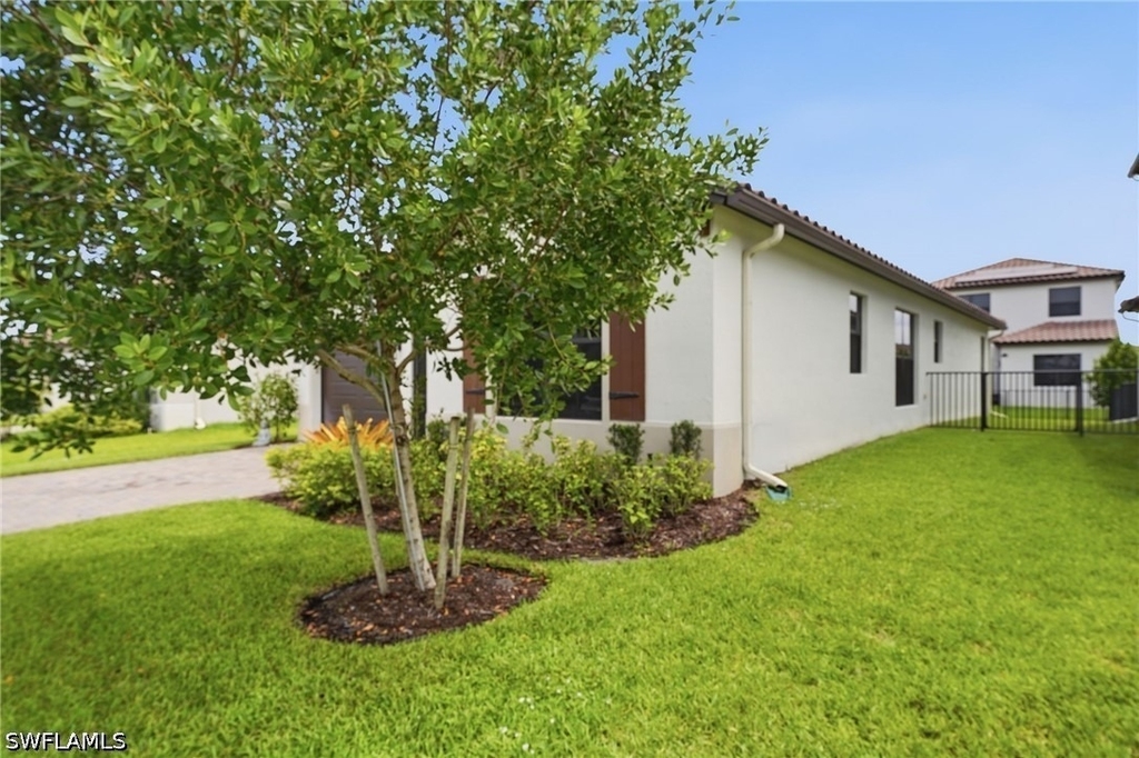 5604 Cobalto Way - Photo 3