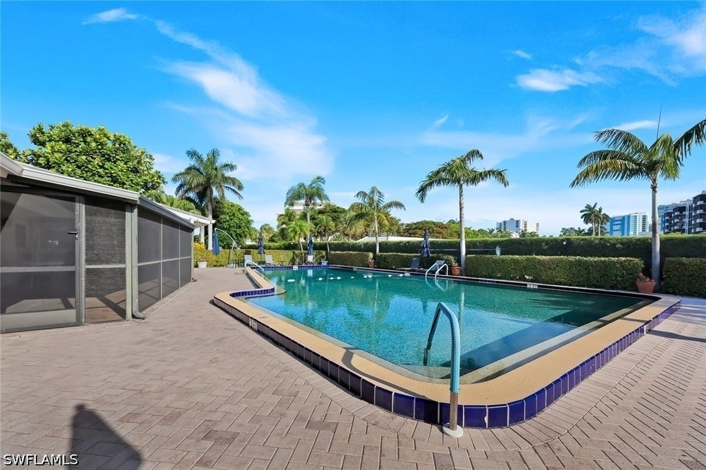 3400 Gulf Shore Boulevard N - Photo 18