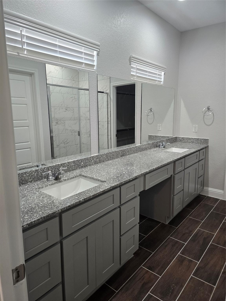 213 Adoue Avenue - Photo 13