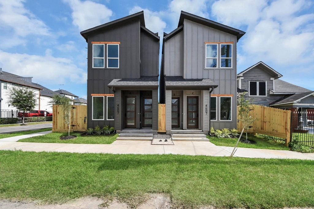 4607 Gunter Street - Photo 0