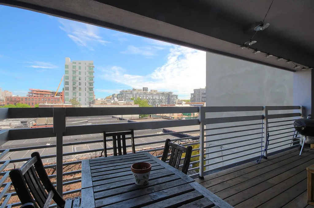 431 Grand Street - Photo 8