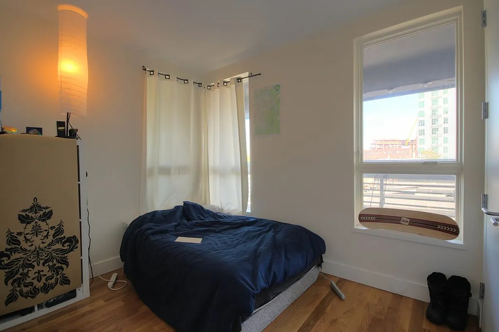 431 Grand Street - Photo 4