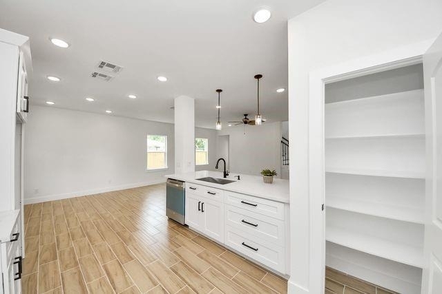 769 Marjorie Street - Photo 2