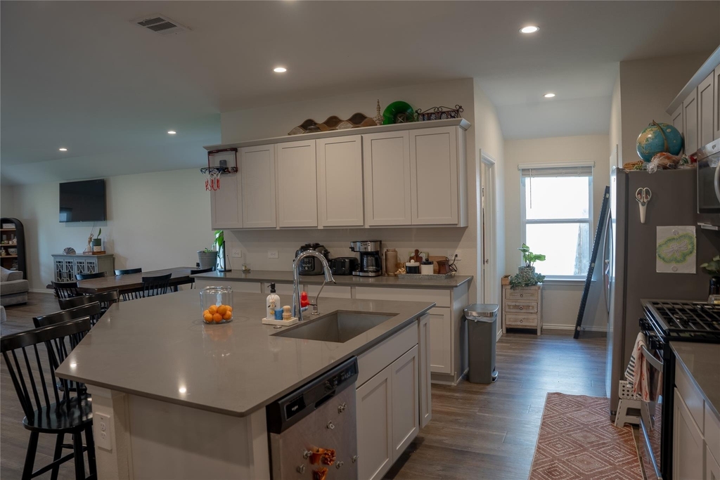 1008 Llano Trail - Photo 2