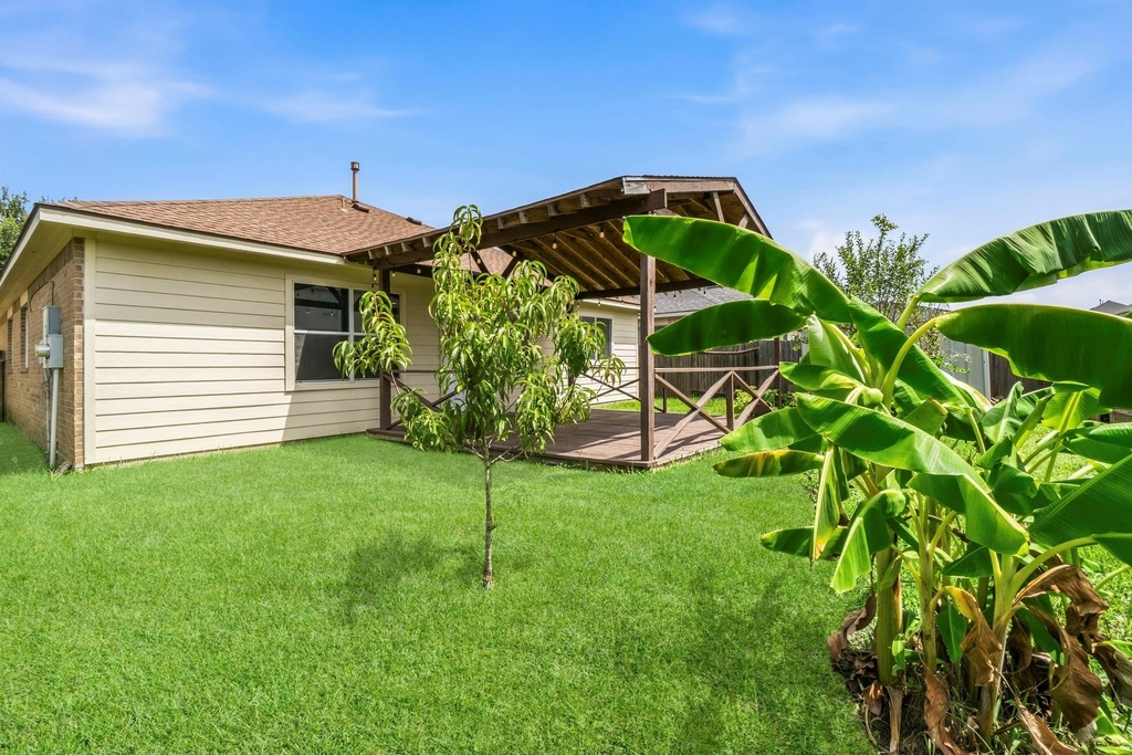 8203 Loetsch Ridge Way - Photo 31