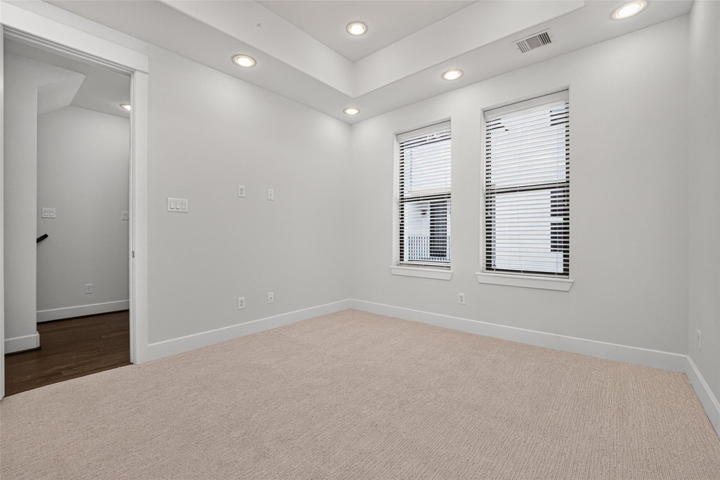 2610 Polk Street - Photo 17