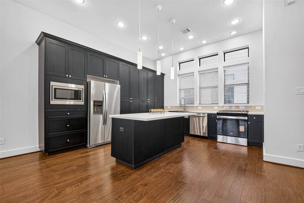 2610 Polk Street - Photo 9