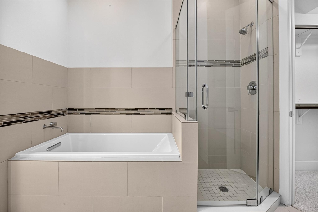 2610 Polk Street - Photo 19