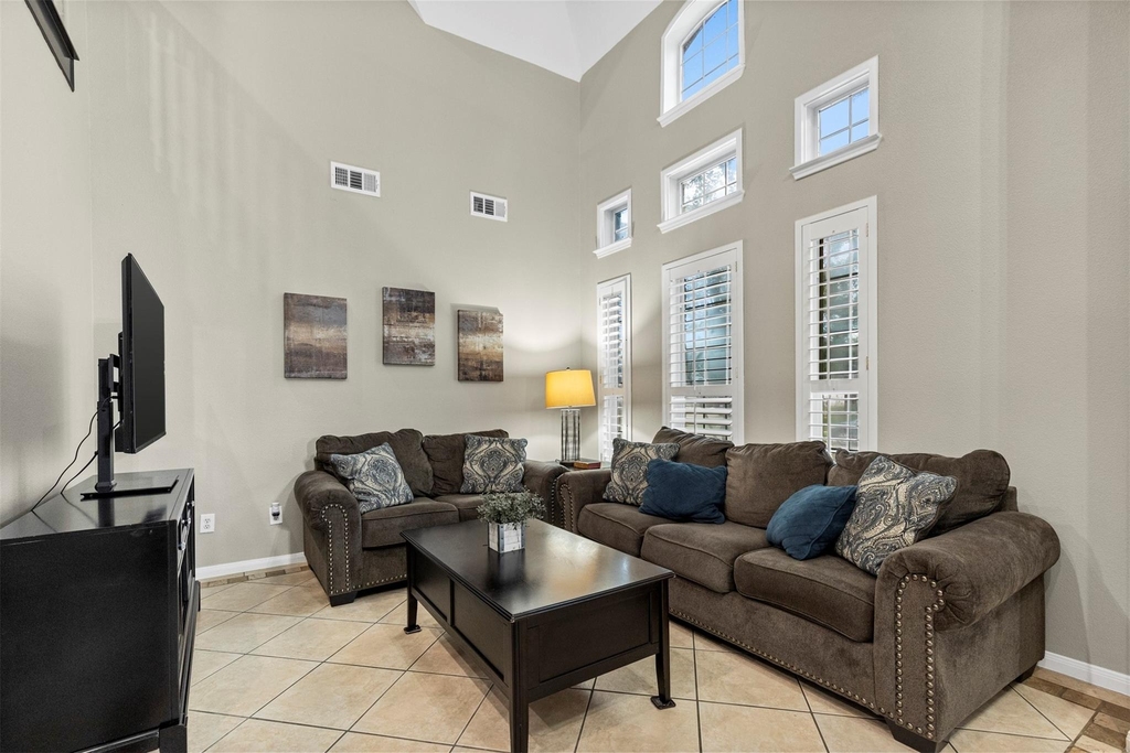 13923 Prospect Point Drive - Photo 8
