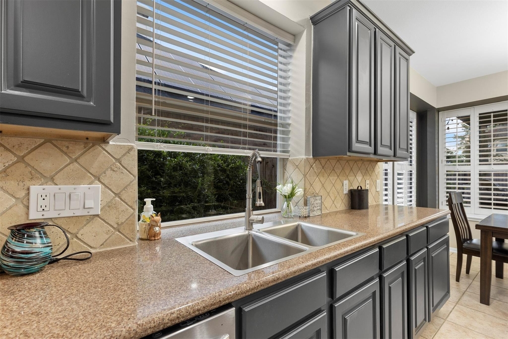 13923 Prospect Point Drive - Photo 16