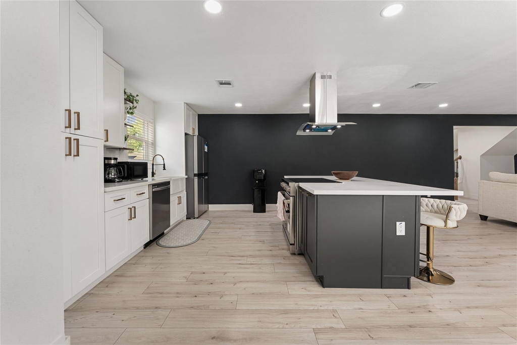 9919 Golden Sunshine Drive - Photo 3