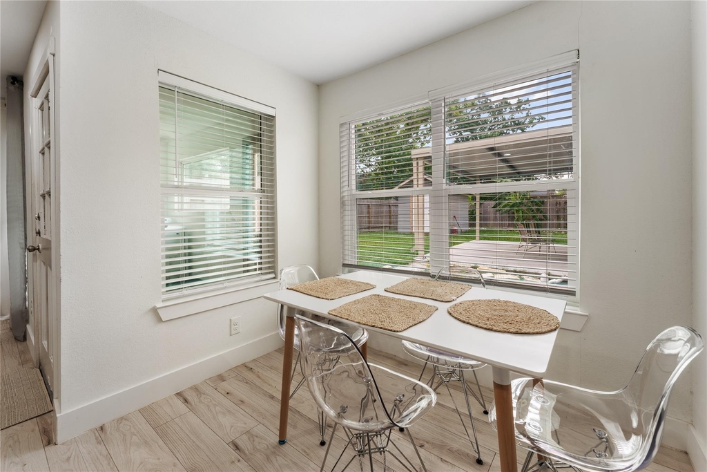9919 Golden Sunshine Drive - Photo 9