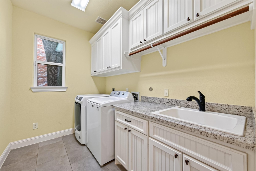 4727 Lake Village Drive - Photo 20