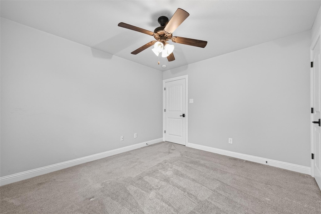 4727 Lake Village Drive - Photo 25