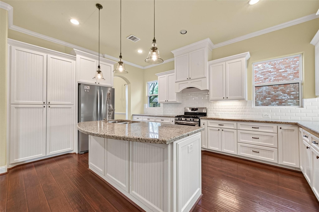 4727 Lake Village Drive - Photo 9