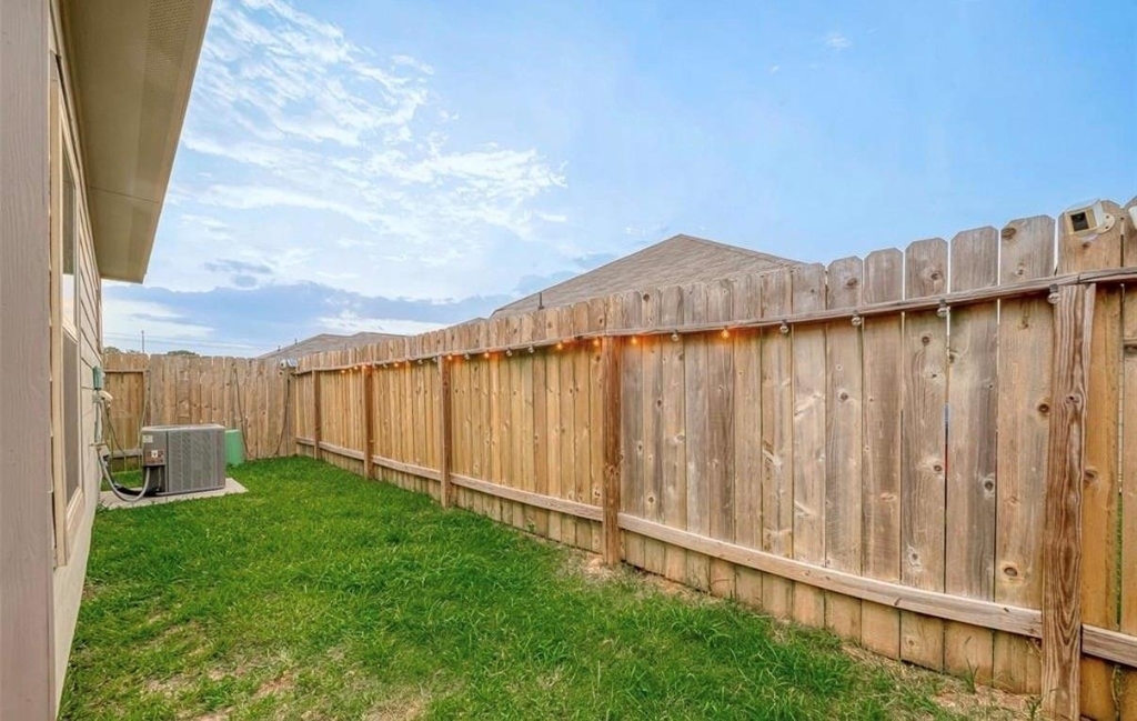 6409 Hollock Meadows Lane - Photo 3