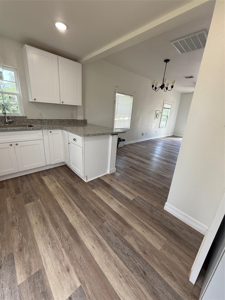 324 E Wilkins Street - Photo 6