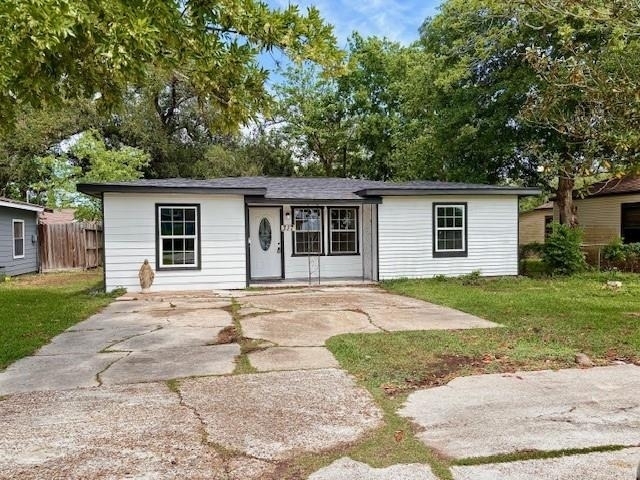 317 San Jacinto Street - Photo 0