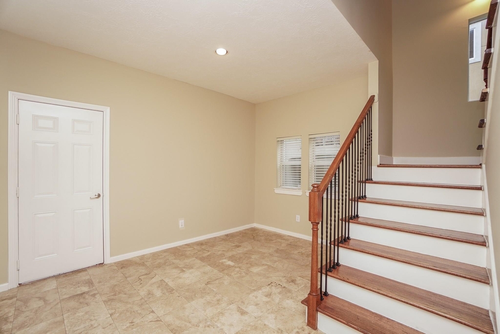 5730 Kansas Street - Photo 4