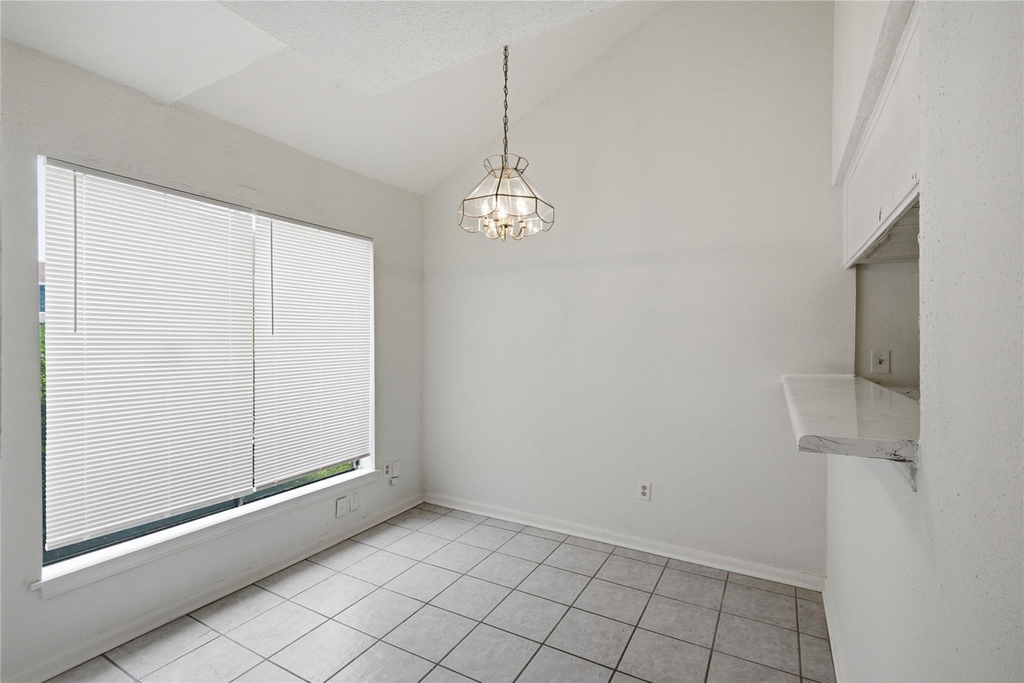 11217 Briar Forest Drive - Photo 10