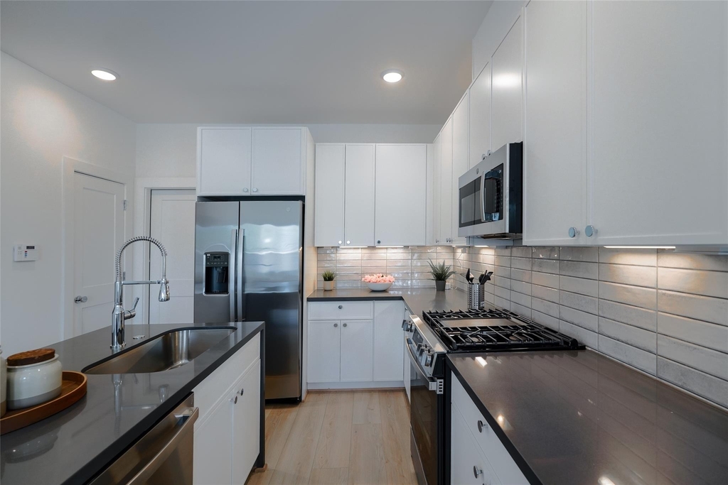 862 Paul Quinn Street - Photo 10