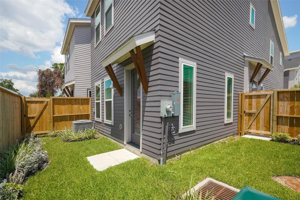 862 Paul Quinn Street - Photo 34