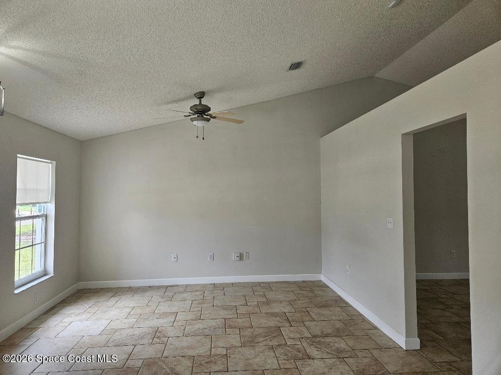 842 Aruba Avenue Se - Photo 1