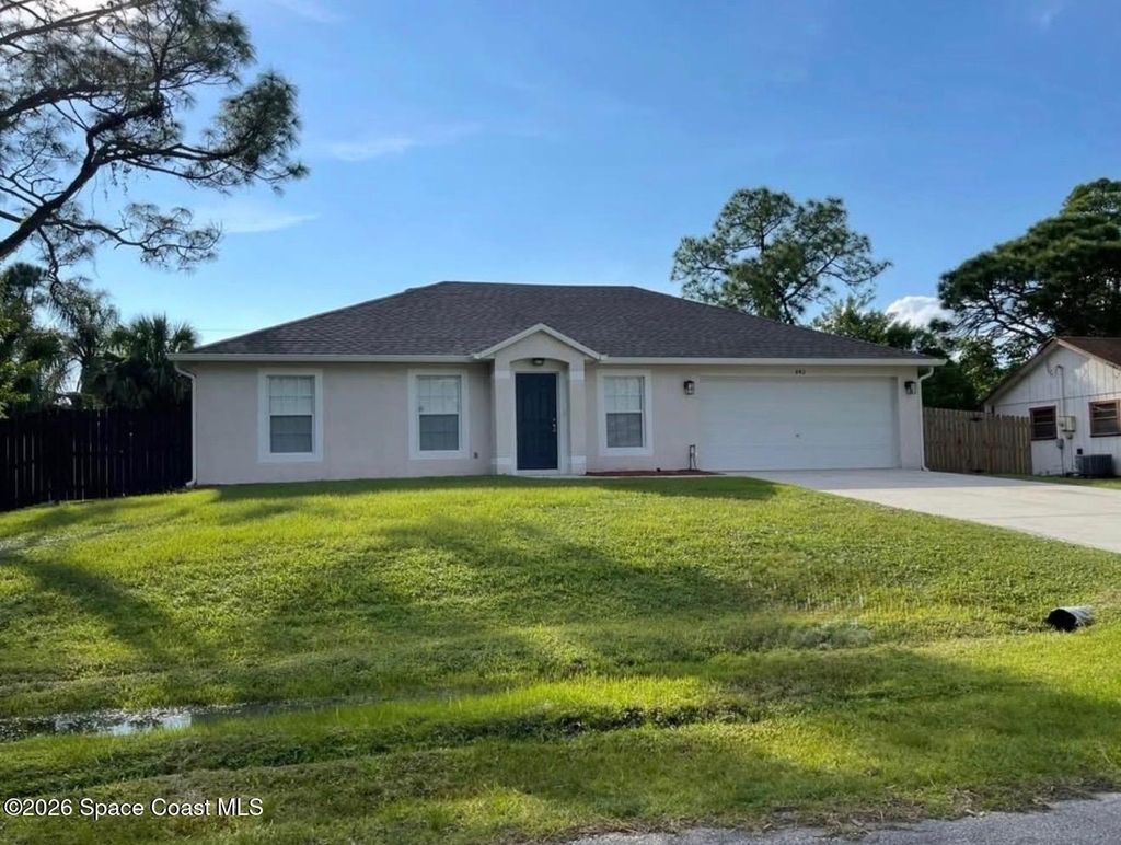 842 Aruba Avenue Se - Photo 0