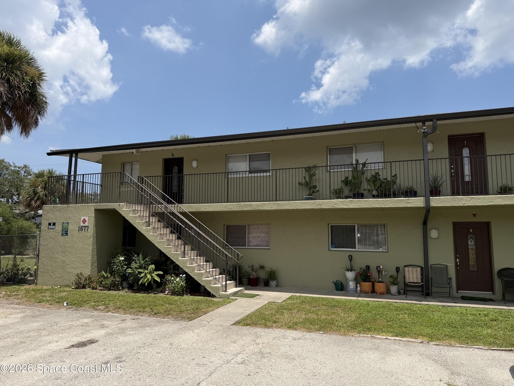 1677 Avocado Avenue - Photo 6