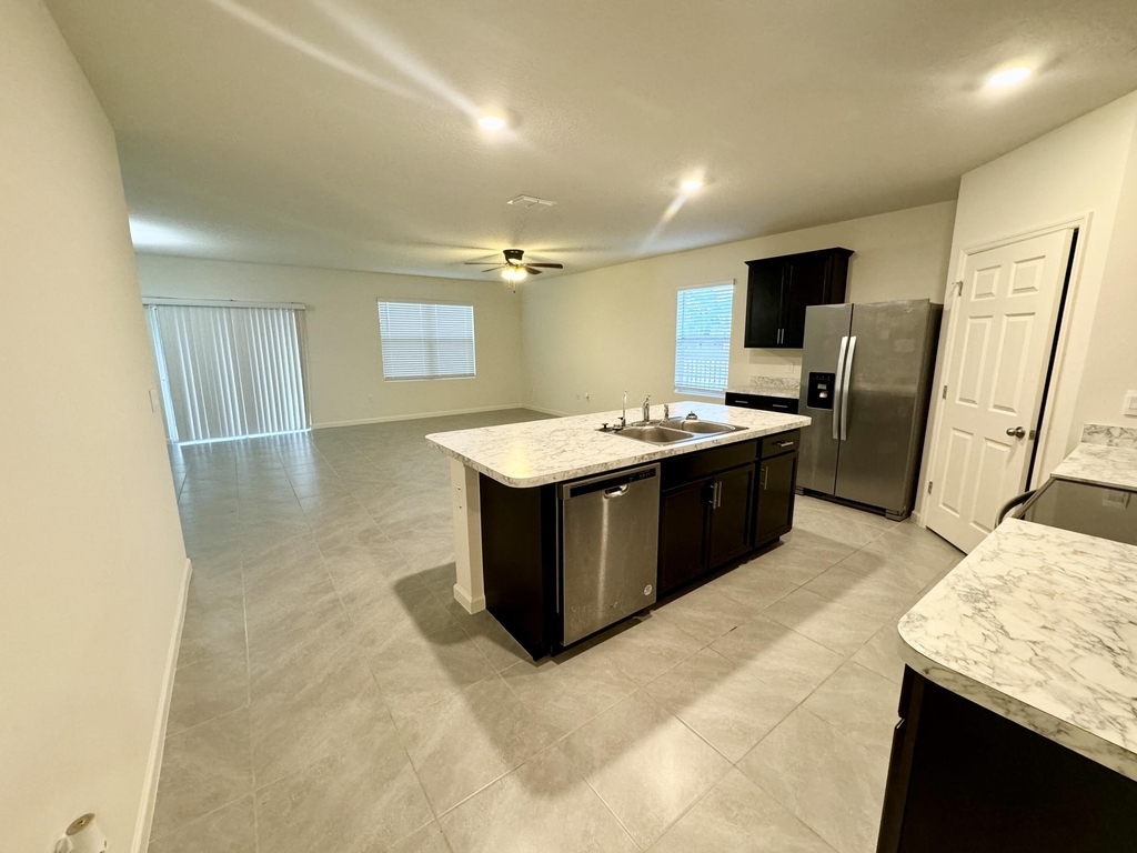 1697 Waldo Street Se - Photo 3