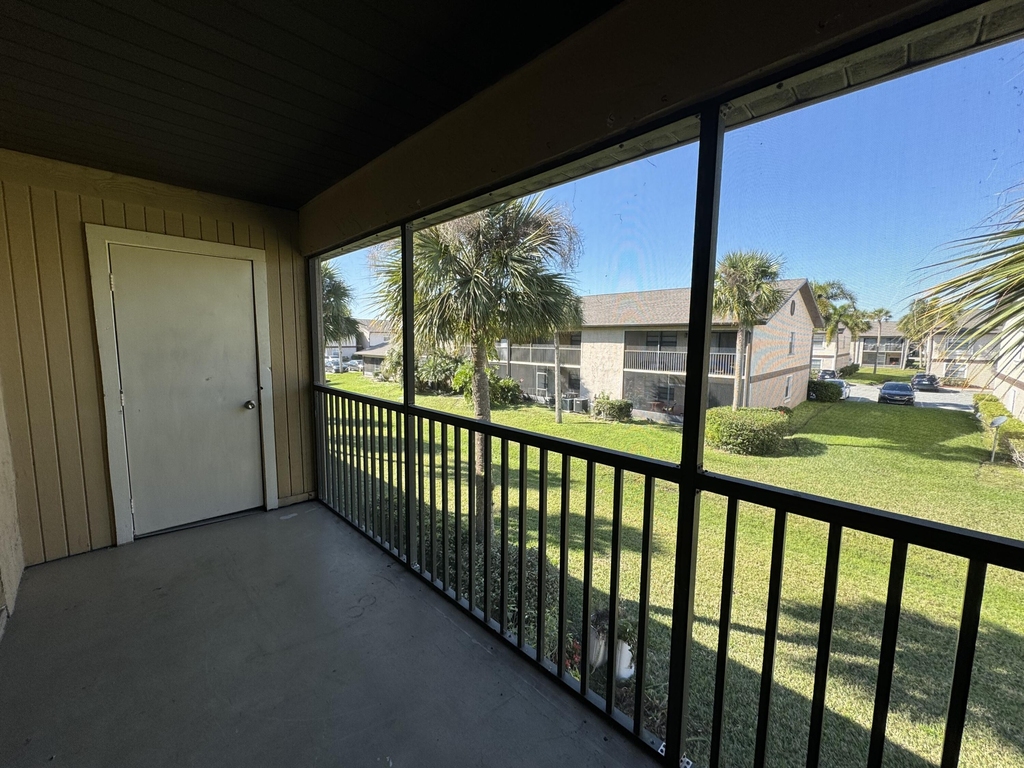 1058 Mollie Lane - Photo 10