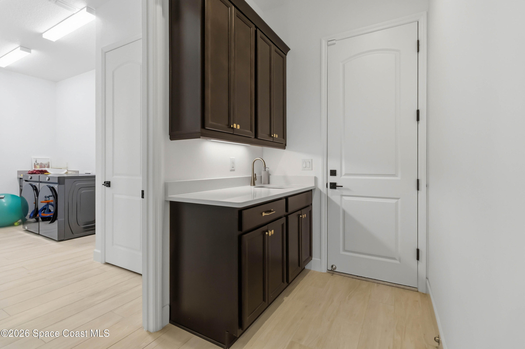 3256 Kamin Drive - Photo 14