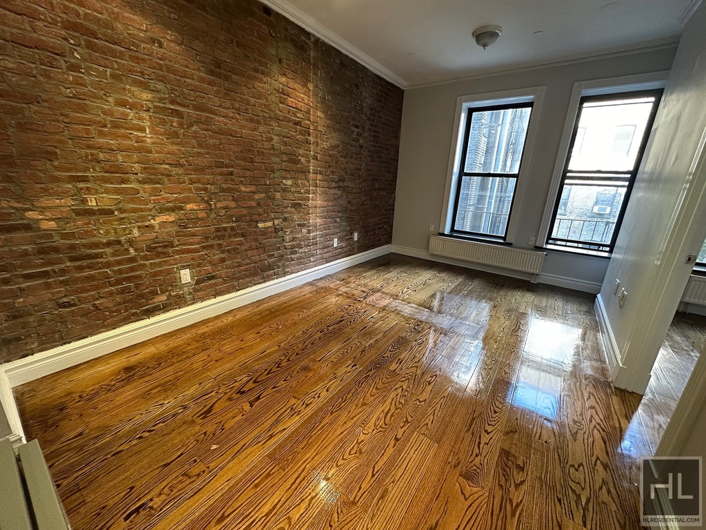 East 13th Street - Photo 2