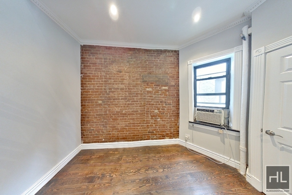 East 23 Street - Photo 1