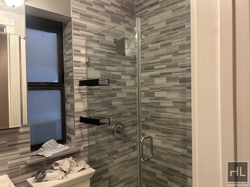 East 23rd Street - Photo 3