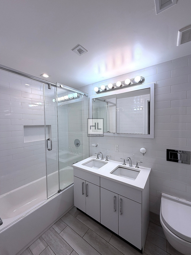 East 69th Street - Photo 3