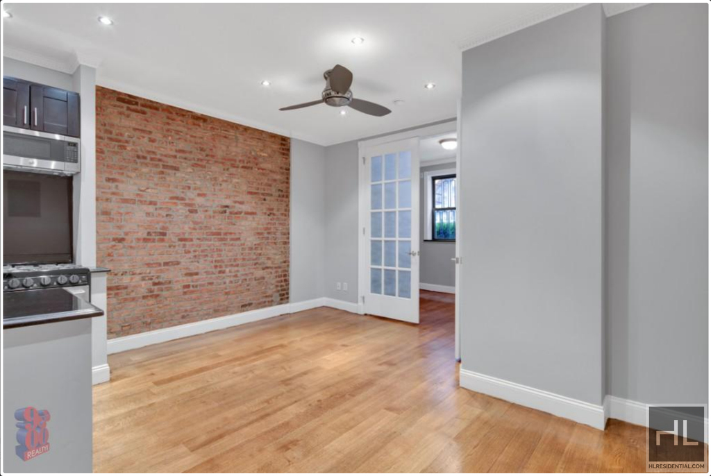 East 26 Street - Photo 2