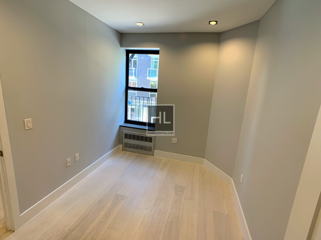 Stanton Street - Photo 6