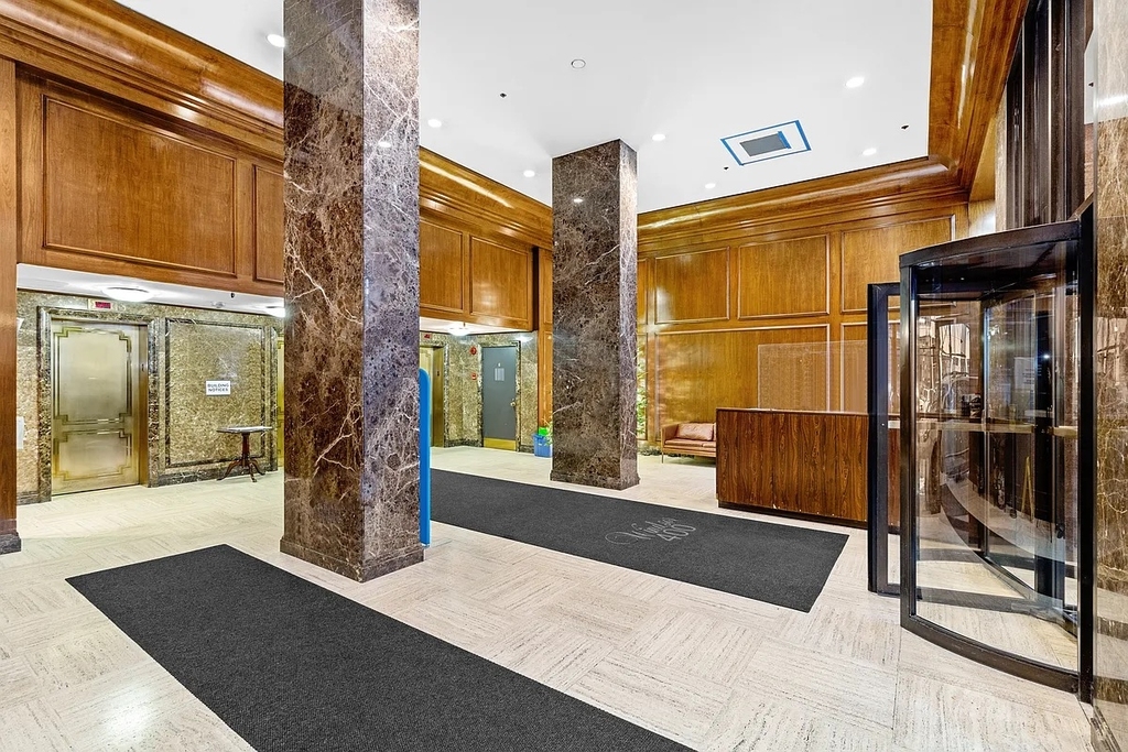 400 East 71st Street - Photo 9