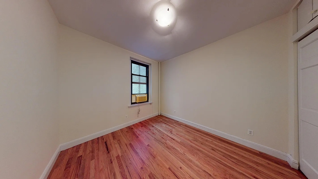 440 East 78th Street - Photo 3